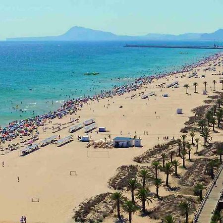 Apartamento Deluxe A 50M De Playa - Aire Wifi Гандия Екстериор снимка